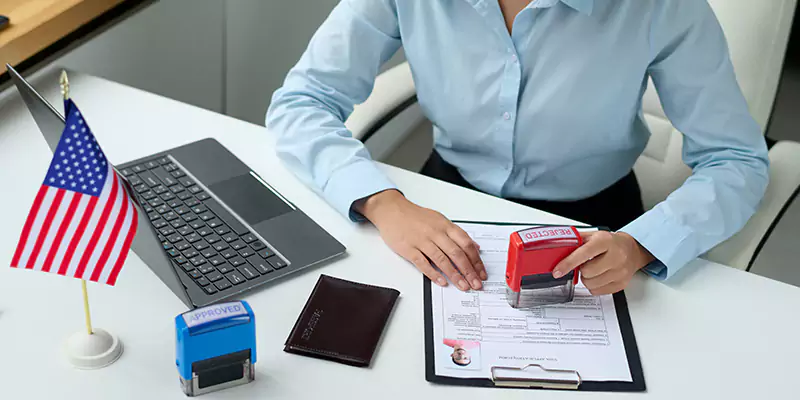 Why Hire Our E2 Visa Attorney Team for Colombia
